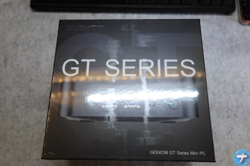 「GEEKOM GT13 PRO」のパッケージ写真